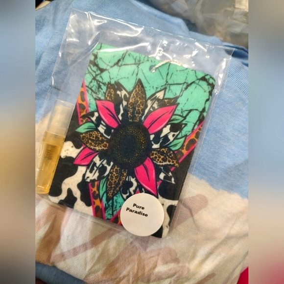 Floral Pure Paradise Hanging Car Freshie - Picture 1 of 1